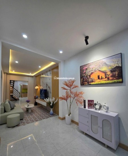 BÁN NHÀ 2MT ĐƯỜNG PHẠM NGŨ LÃO (HẢI CHÂU) – 72MV 2 TẦNG – SHR CHỈ 4.7TỶ. LH:0905558958.