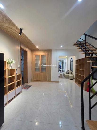 BÁN NHÀ 2MT ĐƯỜNG PHẠM NGŨ LÃO (HẢI CHÂU) – 72MV 2 TẦNG – SHR CHỈ 4.7TỶ. LH:0905558958.