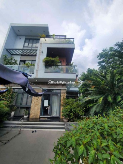 BIỆT THỰ SÂN VƯỜN 313M2 - CHỢ XUÂN THỚI THƯỢNG - FULL NỘI THẤT - 8TỶ960TR LH:0369571337.