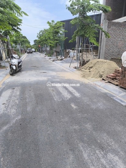 Bán Lô đất 115m2 - Làn 2 KĐT Nguyên Khê - Đông Anh - Hà Nội. Giá 95tr/m2
