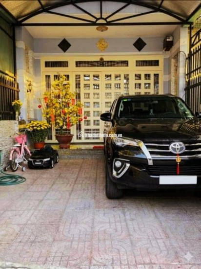 Nhà phố đẹp Lái Thiêu - Ngang 5m - 90m2 – Nhỉnh 4,5 Tỷ - Đường xe tải  - ÔTô ngủ trong nhà