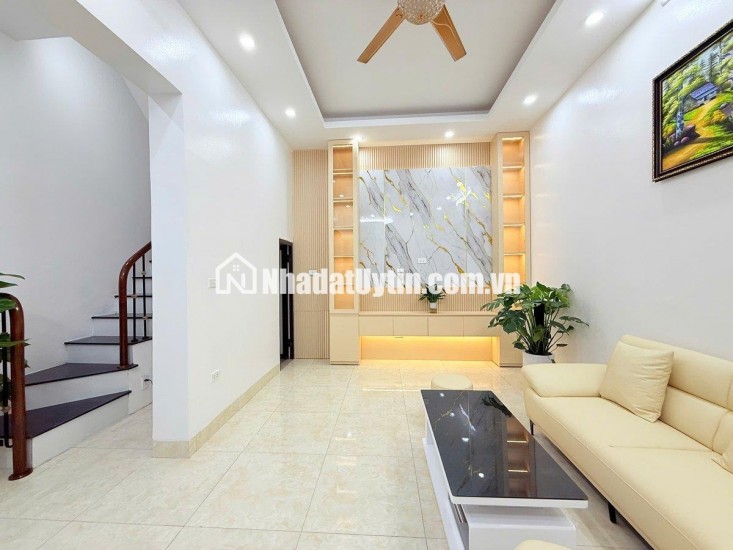 CHỈ 1 CĂN DUY NHẤT 33M – KHÔNG CÓ CĂN THỨ 2 TRONG TẦM GIÁ GẦN 7 TỶ NHÀ ĐẸP Ở LUÔN- THOÁNG MÁT TRUNG TÂM QUẬN HAI BÀ TRƯNG ,