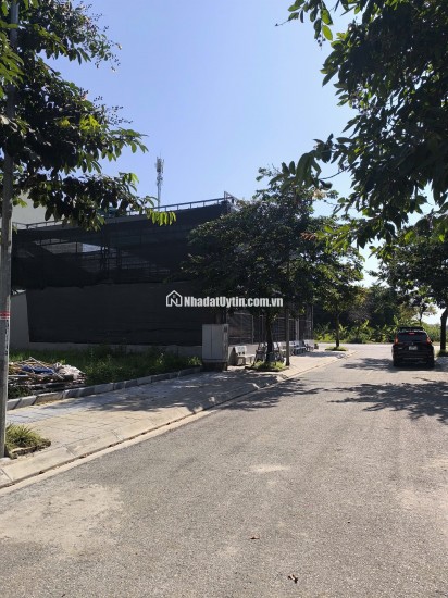 Bán Đất 250m2 Khu C - Khu đô thị Nguyên Khê - Đông Anh - Hà Nội. Giá 105tr/m2