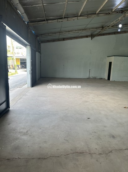 CHO THUÊ KHO / XƯỞNG ĐẸP 250M2 – P.BÌNH TRỊ ĐÔNG, BÌNH TÂN, TP.HCM. Lh:0903900638.