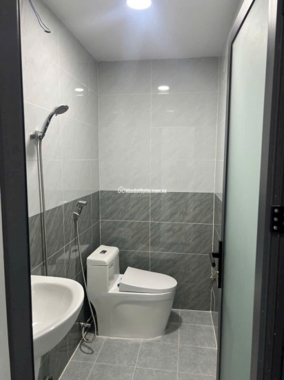 NHÀ MỚI ĐẸP HUỲNH TẤN PHÁT , PHÚ THUẬN ,  Q7 - 20M2 -2PN CHỈ 1 TY 270TR