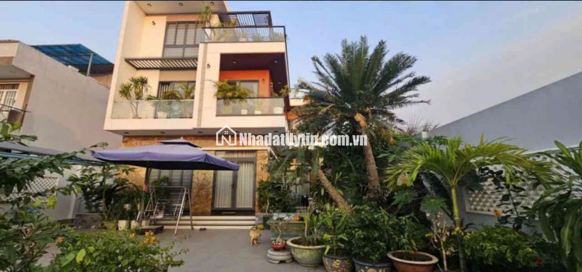 BIỆT THỰ SÂN VƯỜN 313M2 - CHỢ XUÂN THỚI THƯỢNG - FULL NỘI THẤT - 8TỶ960TR LH:0369571337.
