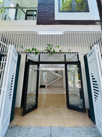 NHÀ ĐẸP 3 TẦNG - LÝ ĐẠO THÀNH – SƠN TRÀ, 100M2 -11,X TỶ