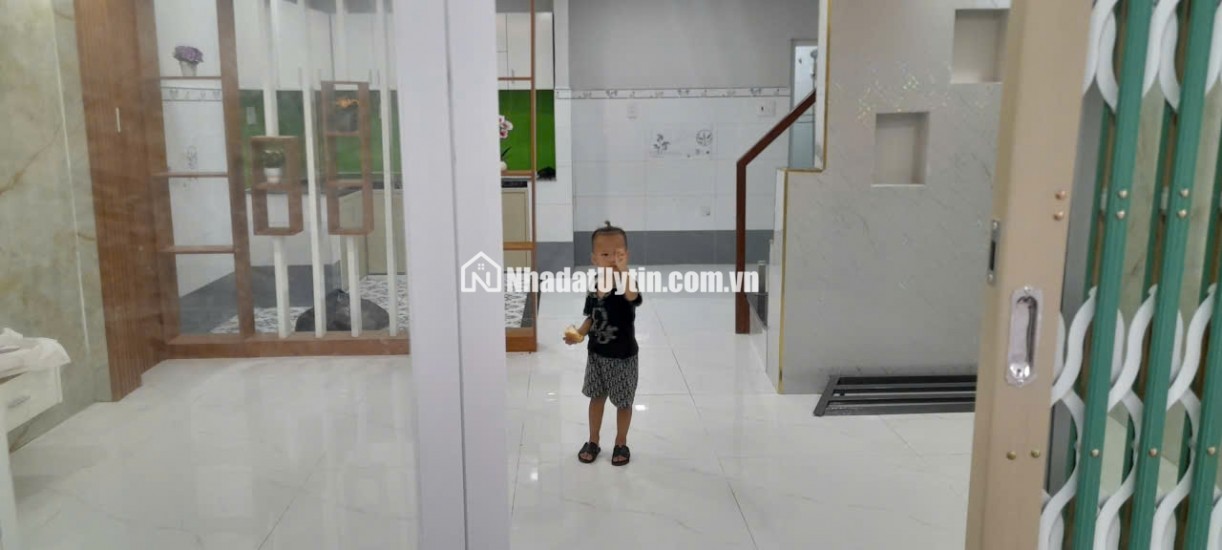 BÁN NHÀ PHƯỜNG BÌNH TIÊN, HỒ CHÍ MINH 40MV SHR CHỈ 4 TỶ. LH:0933627201