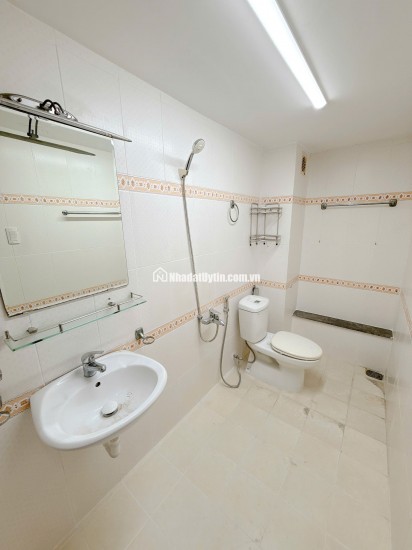 NHÀ GÓC 2 MẶT TIỀN – VỊ TRÍ SIÊU ĐẸP – 9.6 TỶ - HH 1% NHỜ ACE GIỚI THIỆU. LH:0938288389.