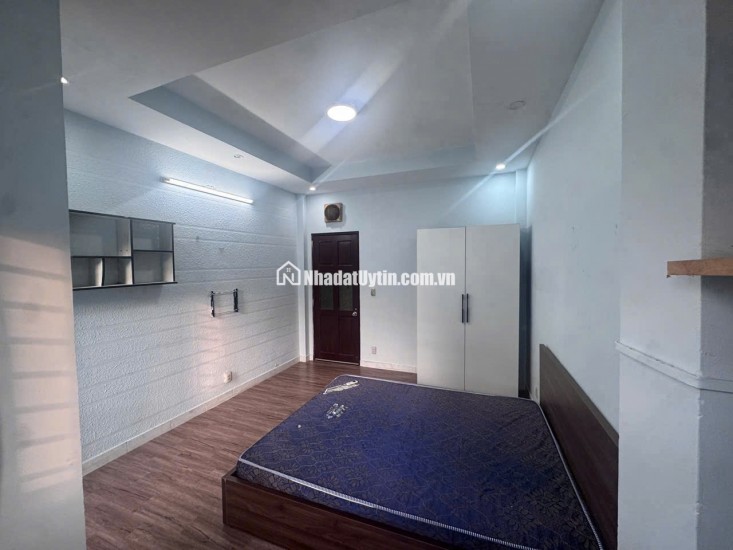 CHO THUÊ PHÒNG TRỌ MẶT TIỀN ĐƯỜNG ĐẶNG CHẤT P2 Q8. LH:0949757339