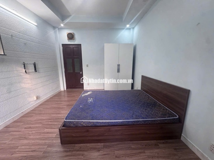 CHO THUÊ PHÒNG TRỌ MẶT TIỀN ĐƯỜNG ĐẶNG CHẤT P2 Q8. LH:0949757339