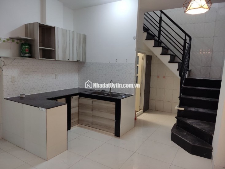 Cho thuê nhà nguyên căn hẻm Dương Bá Trạc – Phường Chánh Hưng, TP.HCM