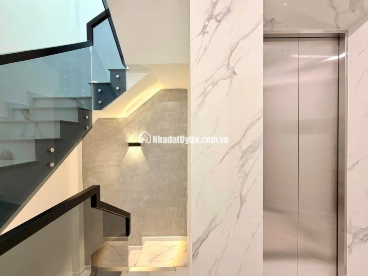 CẦN BÁN NHÀ XÂY MỚI CAO CẤP – HẺM XE HƠI BẠCH ĐẰNG, PHƯỜNG BÌNH THẠNH. LH:0909964978.