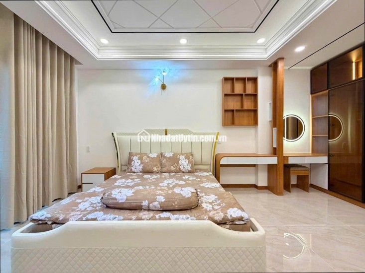 CẦN BÁN NHÀ XÂY MỚI CAO CẤP – HẺM XE HƠI BẠCH ĐẰNG, PHƯỜNG BÌNH THẠNH. LH:0909964978.