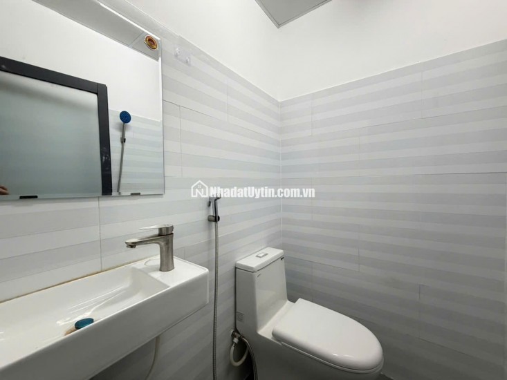 CHO THUÊ PHÒNG TRỌ 180 PHAN HUY ÍCH, P12, GÒ VẤP. 3.3TR/15M2/THÁNG. LH:0359203979