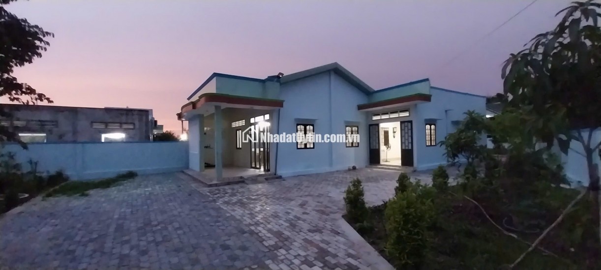 CHÍNH CHỦ BÁN NHÀ VƯỜN RỘNG THOÁNG – ĐẤT Ở ĐÔ THỊ 624,2 m² TẠI ĐƯỜNG NGUYỄN HUỲNH ĐỨC, TÂY NINH (TÂN AN, LONG AN)