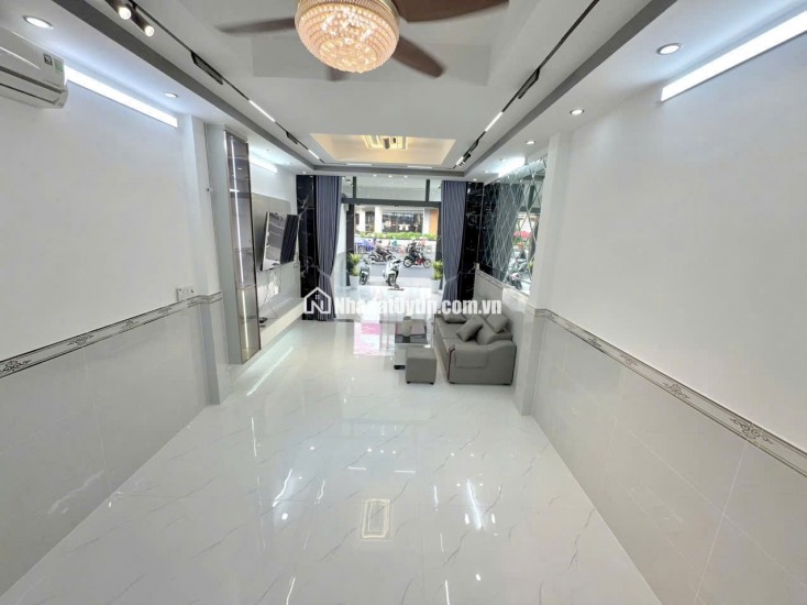 Mặt tiền Nguyễn Oanh – vị trí cực đẹp, gần CityLand, ngay ngã tư Phan Văn Trị, khu vực buôn bán sầm uất ngày đêm