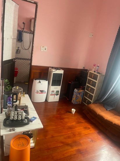LÔ GÓC 2 MẶT KIỆT LÊ ĐỘ – DÒNG TIỀN 8TR/THÁNG  Nhà 3 tầng, 46m², lô góc 2 mặt kiệt 3m, cách ô tô chỉ 20m. háng.  Trung tâm Thanh Khê, gần