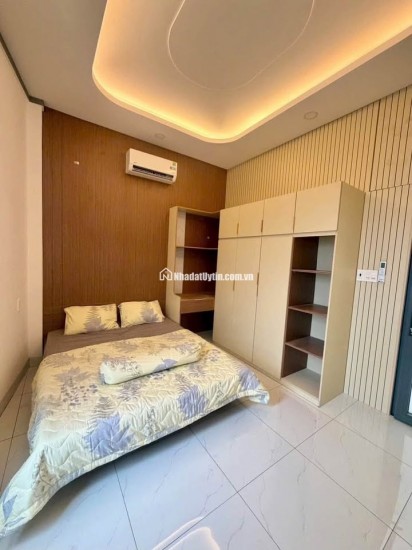 Nhà Chính Chủ Hồ Văn Cống 120m², Sân Trước Ô Tô, Sân Sau 10m, Giá Chỉ 2Tỷ1