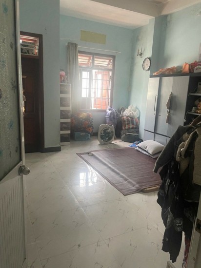 LÔ GÓC 2 MẶT KIỆT LÊ ĐỘ – DÒNG TIỀN 8TR/THÁNG  Nhà 3 tầng, 46m², lô góc 2 mặt kiệt 3m, cách ô tô chỉ 20m. háng.  Trung tâm Thanh Khê, gần