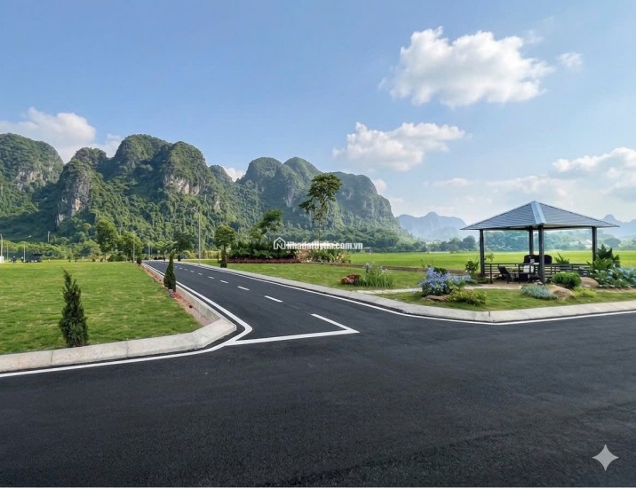 Bán gấp lô đất hơn 200t mặt đường nhựa ápfan tại Lạc Thủy Hòa Bình