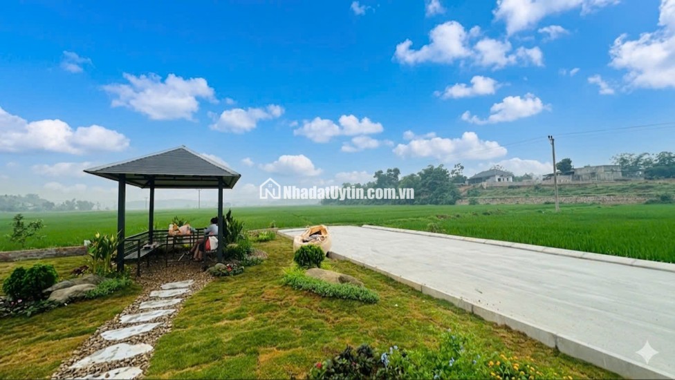 Bán gấp lô đất hơn 200t mặt đường nhựa ápfan tại Lạc Thủy Hòa Bình