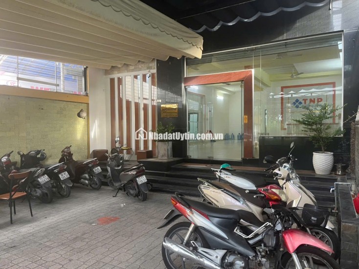 CHO THUÊ MẶT BẰNG KINH DOANH TẦNG 1 - DT120M2 - 15TR/TH Lh:0906960289 - 0878242424.