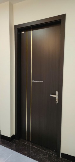 BÁN NHÀ 7 TẦNG, GÓC 3 MẶT ĐƯỜNG, SỐ 4 NGÕ 521 NGUYỄN TRÃI. LH:0393111533 HOẶC 0934306688.