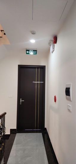 BÁN NHÀ 7 TẦNG, GÓC 3 MẶT ĐƯỜNG, SỐ 4 NGÕ 521 NGUYỄN TRÃI. LH:0393111533 HOẶC 0934306688.