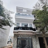 Bán nhà 3 lầu giá 1ty790, sổ hồng riêng, khu nhà phố sang trọng