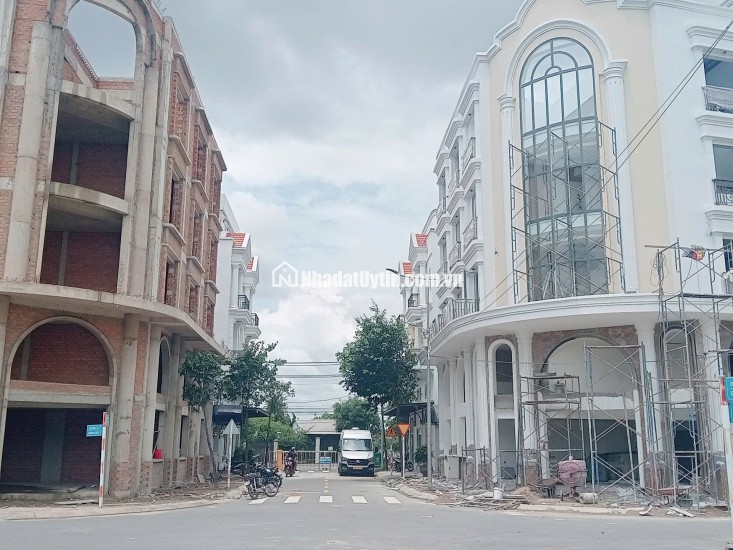 BÁN LÔ BIỆT THỰ 216M2 CÁCH SB LONG THÀNH 5P CHỈ NHỈNH 6 TỶ