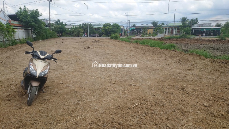 CHO THUÊ 5000M2 MẶT TIỀN QL50 LÀM BÃI XE NHÀ XƯỞNG KHO LẠNH 0901651234.