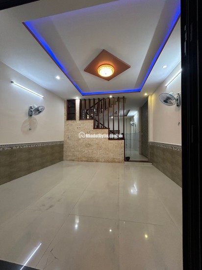 Cần bán gấp nhà mặt phố tại khu vực Nguyễn Công Hoan