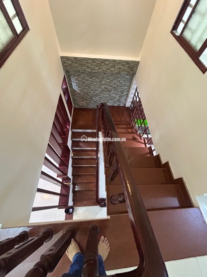 Cần bán gấp nhà mặt phố tại khu vực Nguyễn Công Hoan