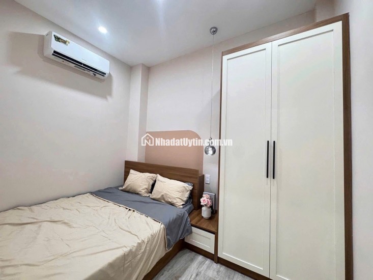 Nhà 2 tầng đường Hải Phòng - trục hướng biển cực đẹp